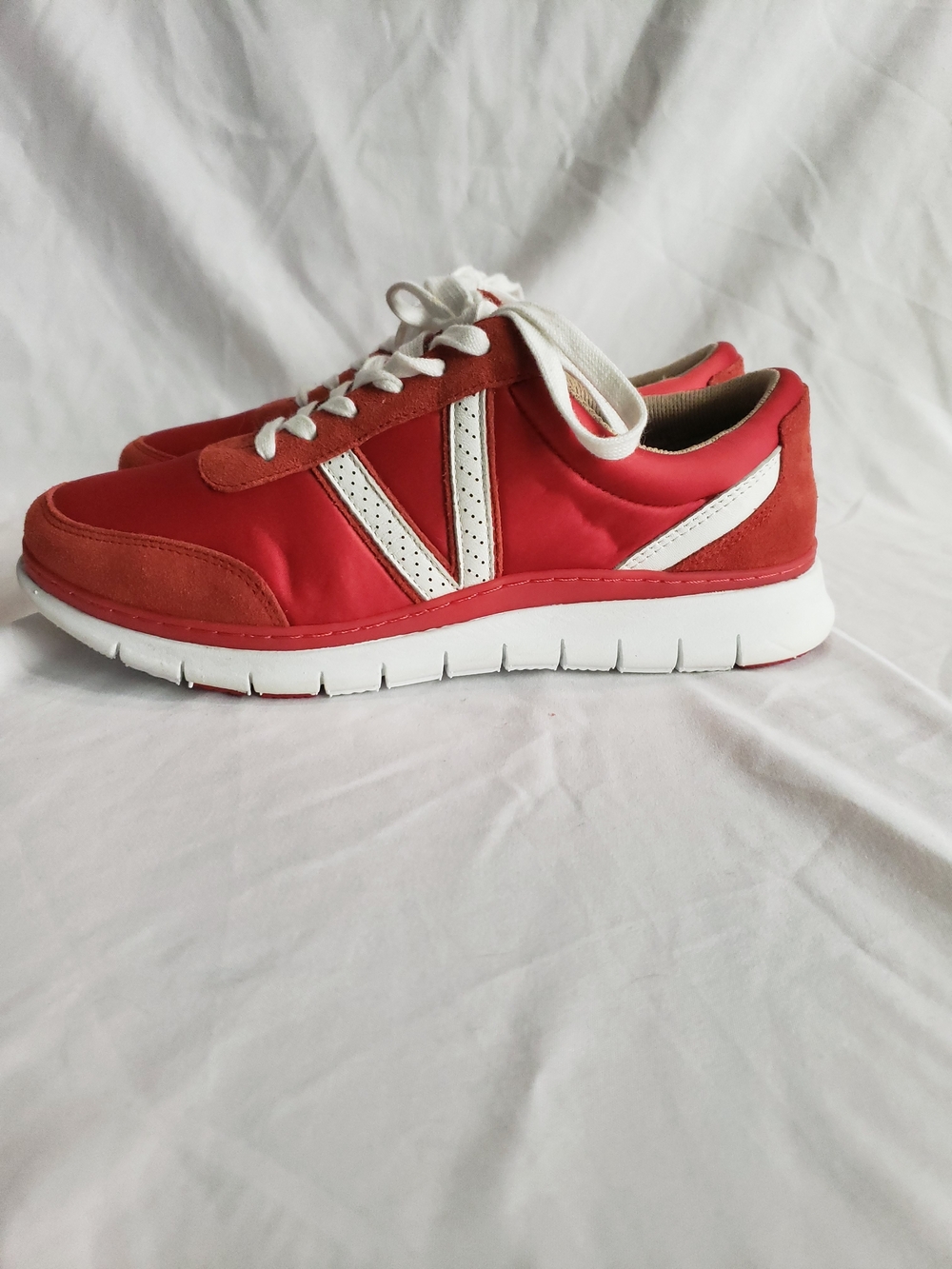 Vionic Nana Cherry Women's Casual Sneakers Size 7.5 Wide - Picture 3 of 9